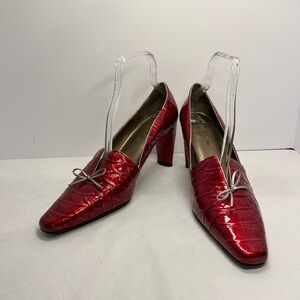 Bellini Red Croc-Embossed Heels with Silver Bow